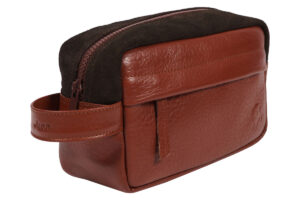 https://usmansharifandson.com/wp-content/uploads/2019/06/toiletry-bag-1-4-300x200.jpg